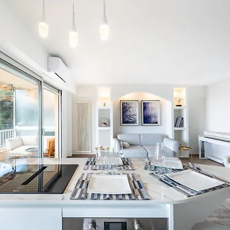 Monaco Border, Sea View, Terrace, Free Parking Apartment *